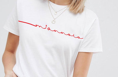 T-Shirt con slogan: il trend per l'estate 2019