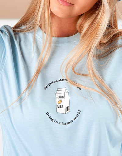 T-Shirt Donna "Almond Milk Girl" - dandalo